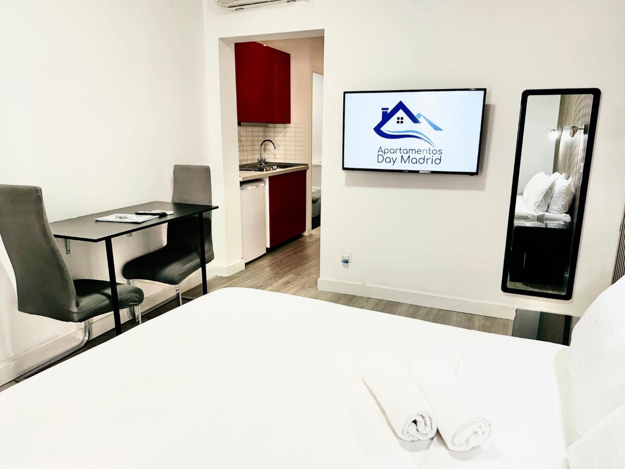 Apartamentos Day Madrid Callao Centro Gran Via Sol Malasana 外观 照片