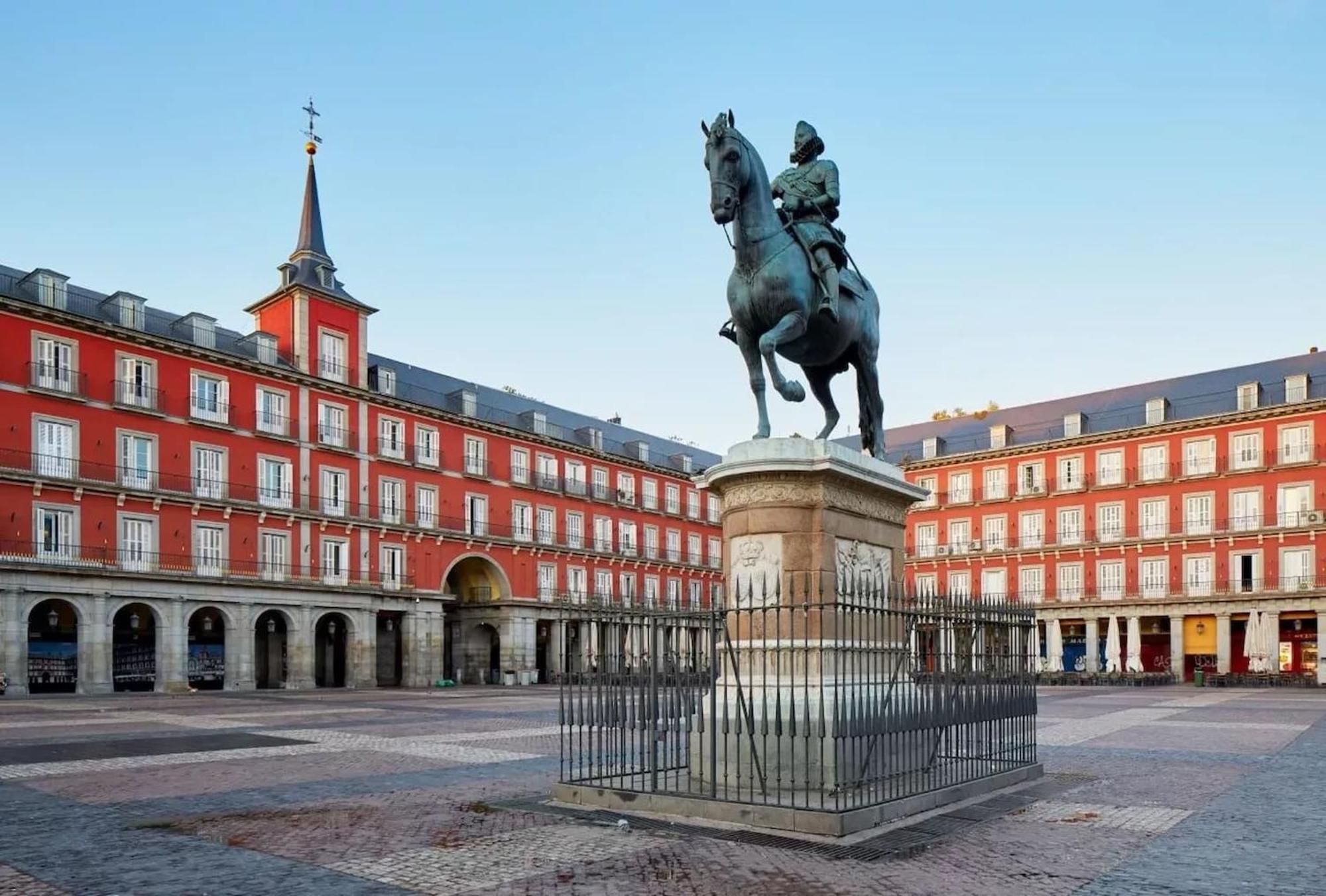 Apartamentos Day Madrid Callao Centro Gran Via Sol Malasana 外观 照片
