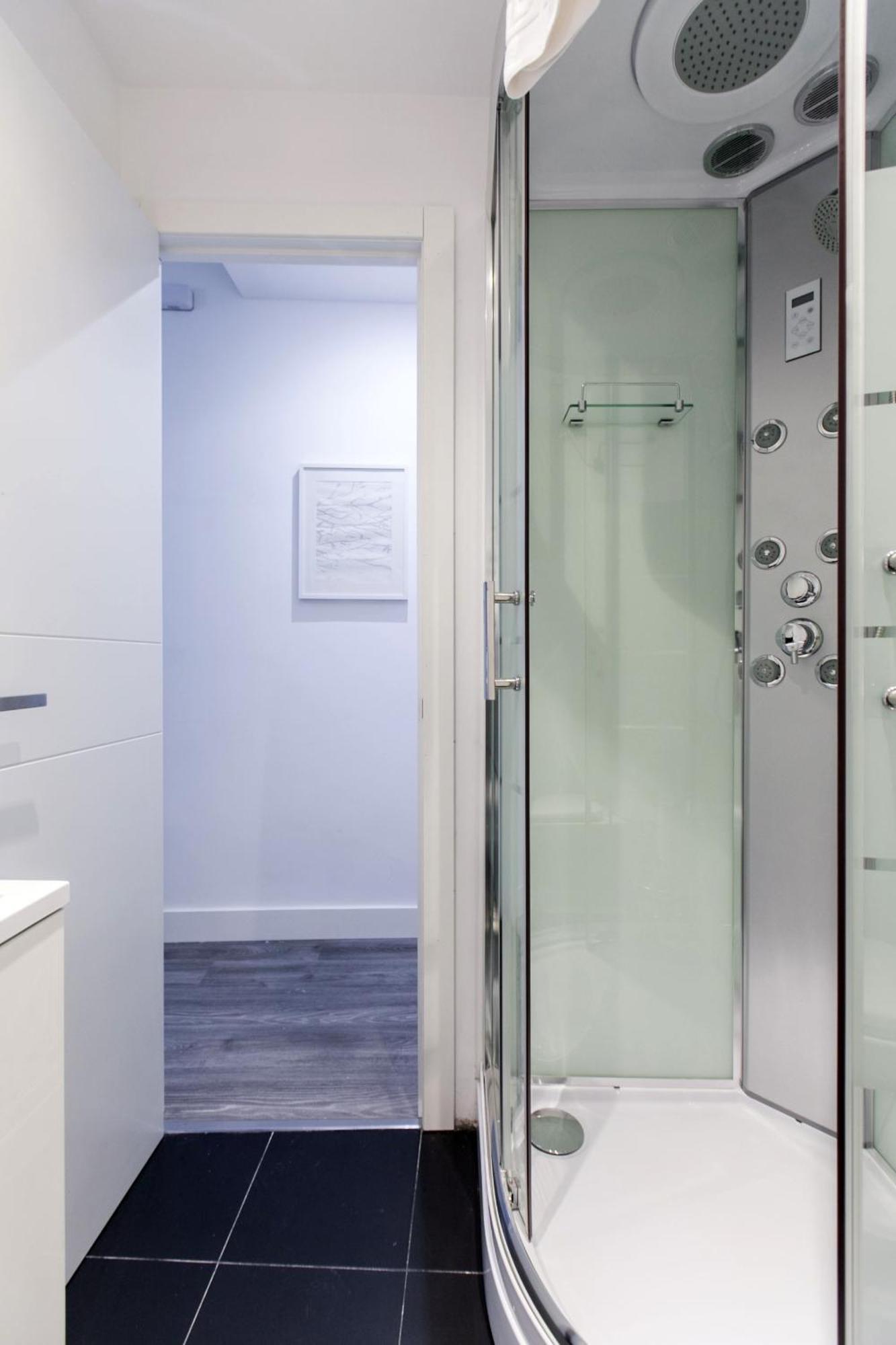Apartamentos Day Madrid Callao Centro Gran Via Sol Malasana 外观 照片